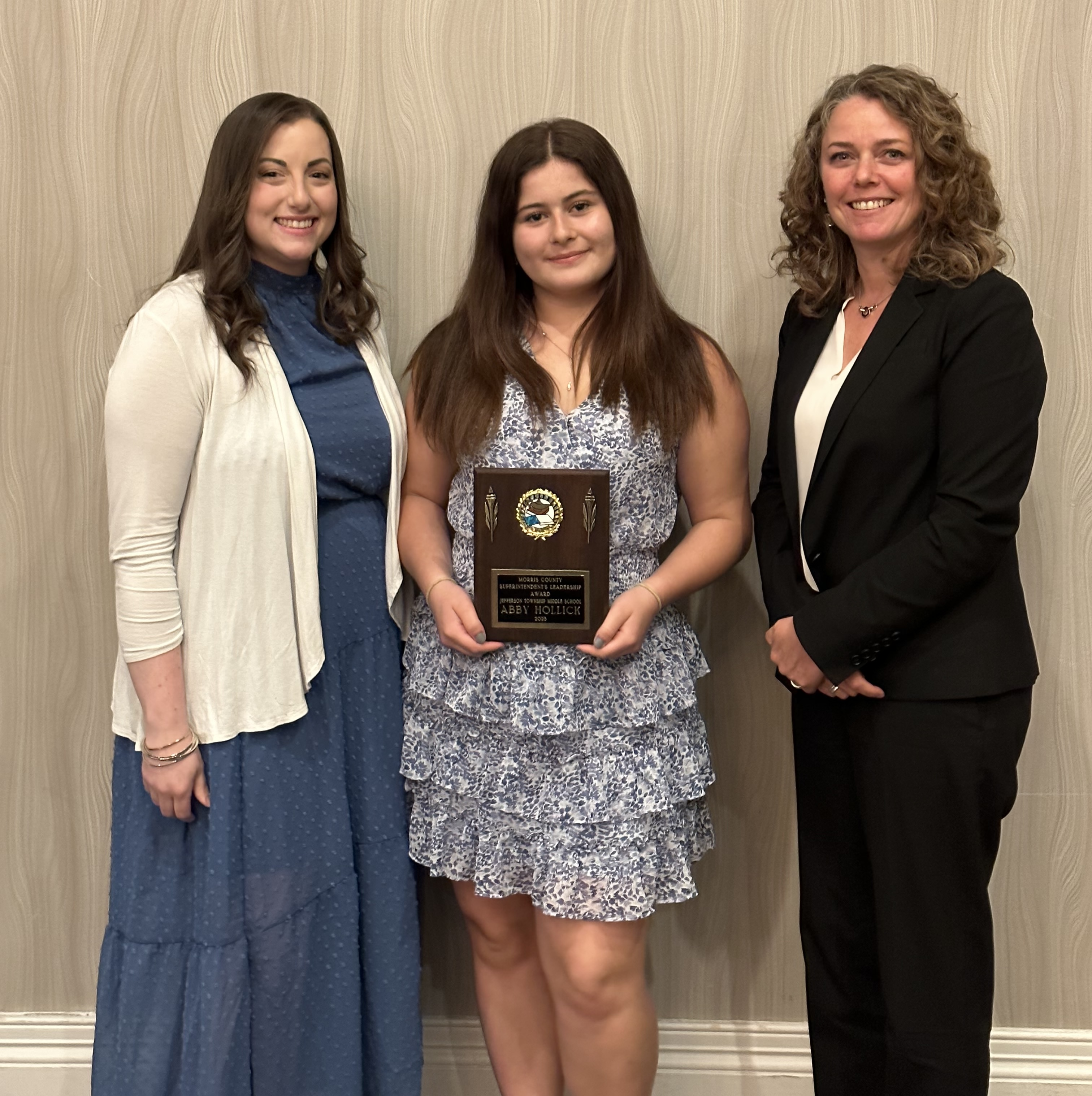 2023 MCMS Leadership Award Winner Abby Hollick.jpg